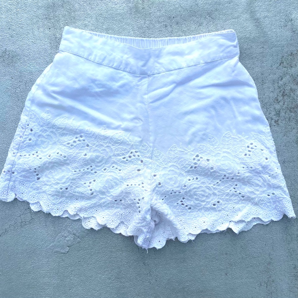 BRAND NEW Sim & Sam White Eyelet Shorts